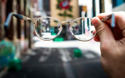 4 Signs You Need New Glasses